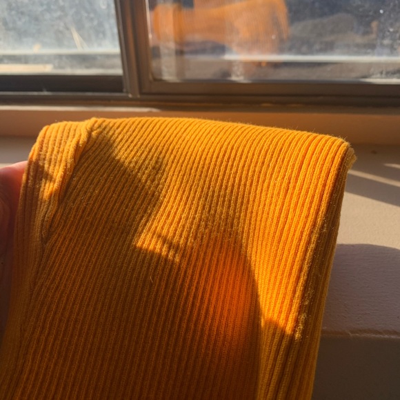 4/30 bundle Revamped Summer Orange Croptop ❣️ - Picture 3 of 11